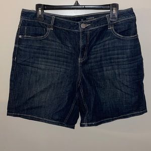 Vera Wang Mid-Rise Shorts - Size 10